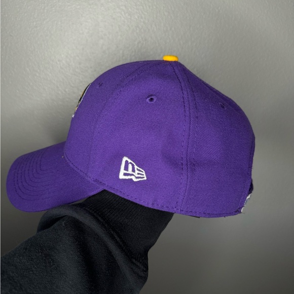 Minnesota Vikings New Era 9Forty SnapBack Adjustable Hat Purple Color - Picture 3 of 4